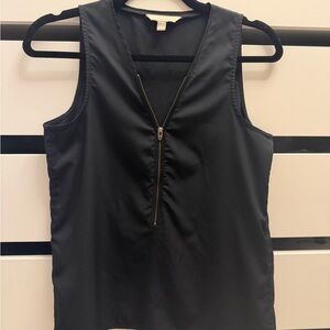 Banana Republic Sleeveless V-Neck Zip Front Women's Top - Black
